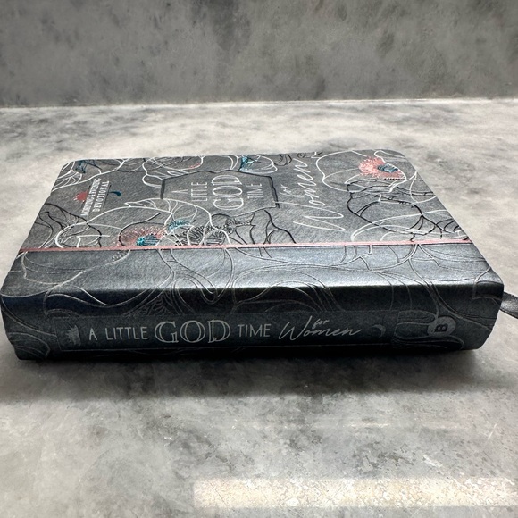 A Little God Time for Women Morning & Evening Devotional - Brand New! - Picture 3 of 9